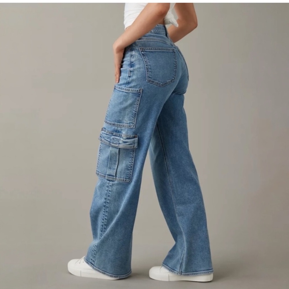 NWT American Eagle Dreamy Drape Cargo Jeans